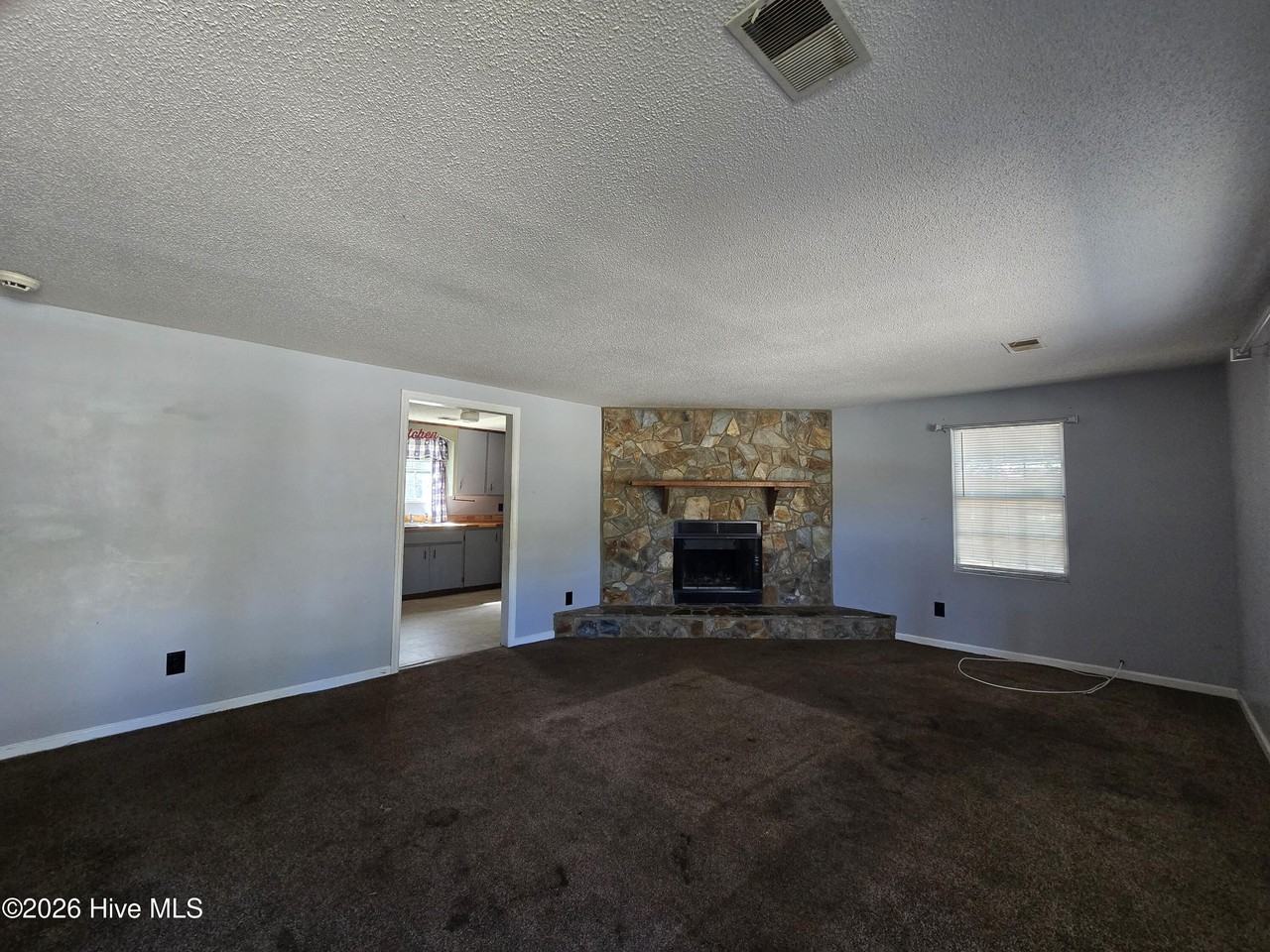 2814 Bradford Ct - Photo 2 of 6