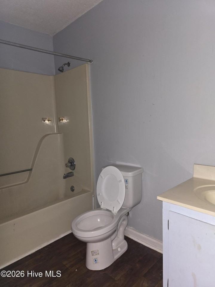 2814 Bradford Ct - Photo 4 of 6