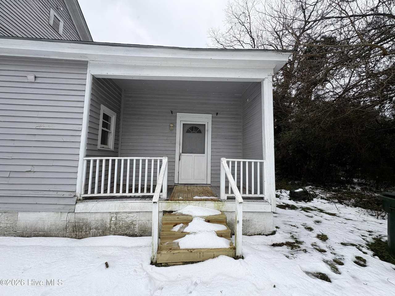 406 Dunn St #C - Photo 2 of 7