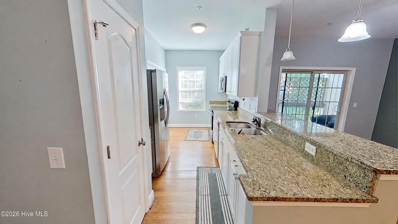 123 Covil Ave #304 - Photo 4 of 20