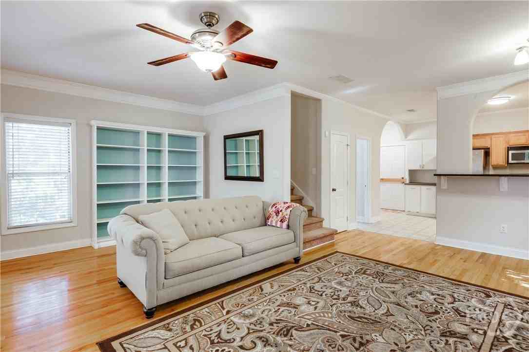 115 Arch St - Photo 6 of 35