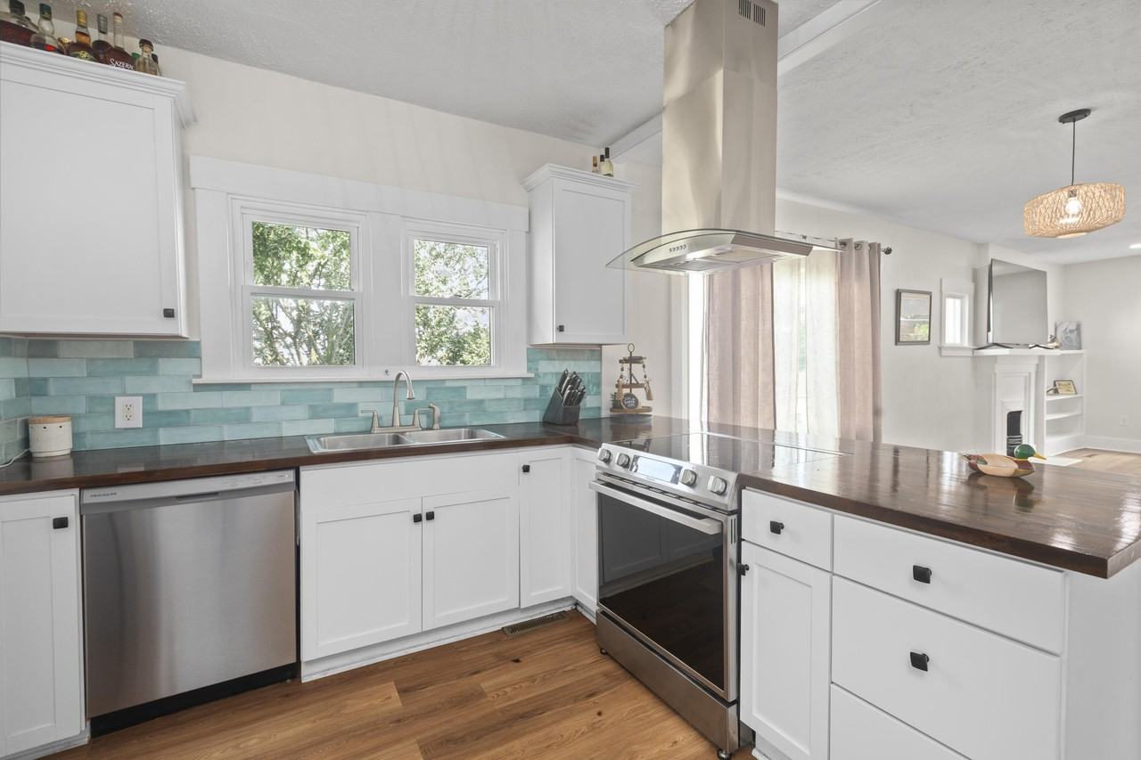 606 College St - Photo 3 of 23
