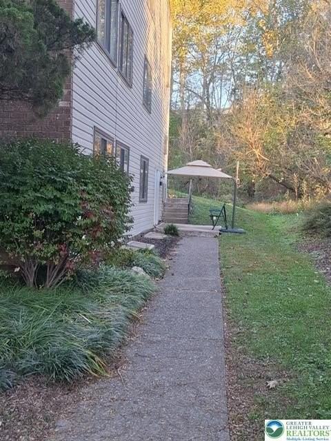 1547 Creekside Rd - Photo 2 of 29