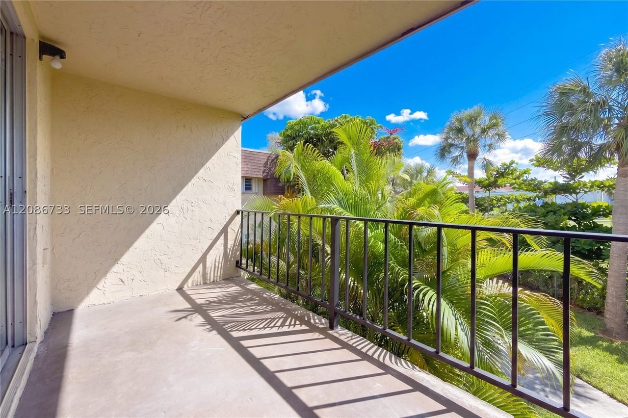 9103 Sw 137th Ter #27-4 - Photo 2 of 11