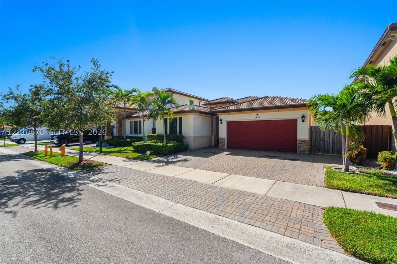 24104 Sw 118th Ave - Photo 4 of 50