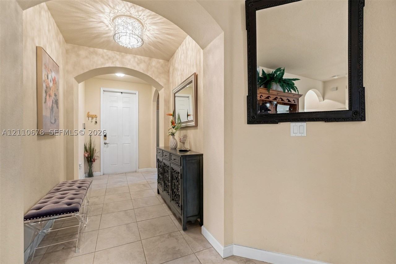 24104 Sw 118th Ave - Photo 5 of 50