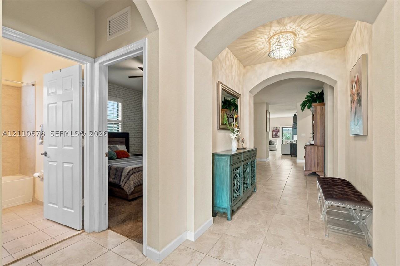 24104 Sw 118th Ave - Photo 6 of 50