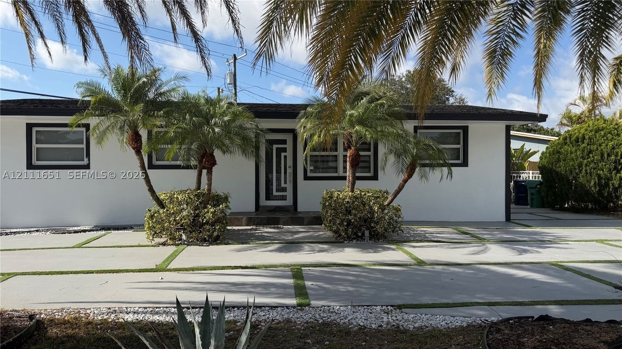 11500 Sw 185th Ter #0 - Photo 3 of 38
