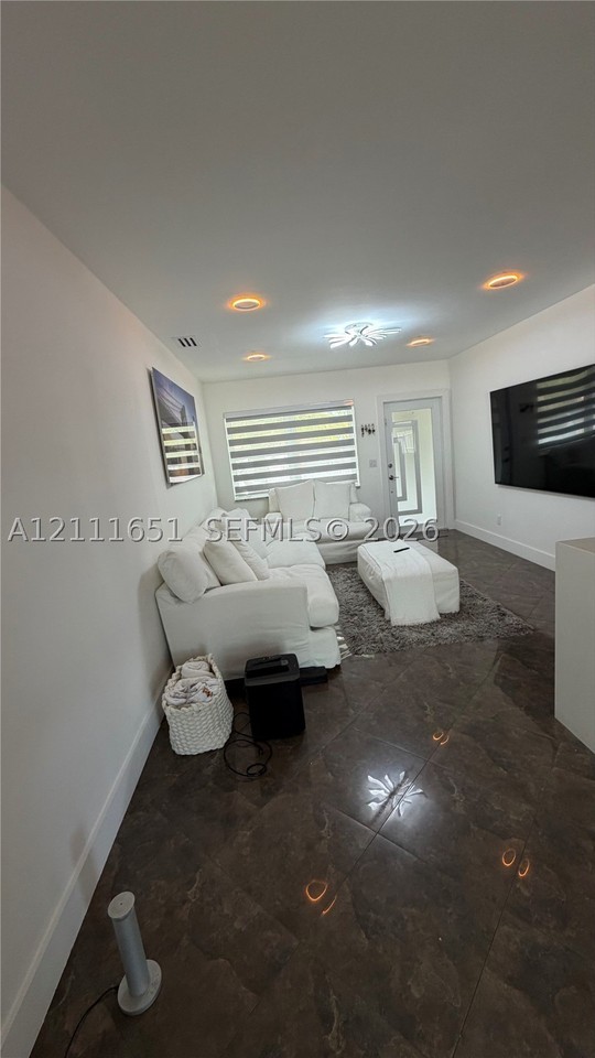 11500 Sw 185th Ter #0 - Photo 7 of 38