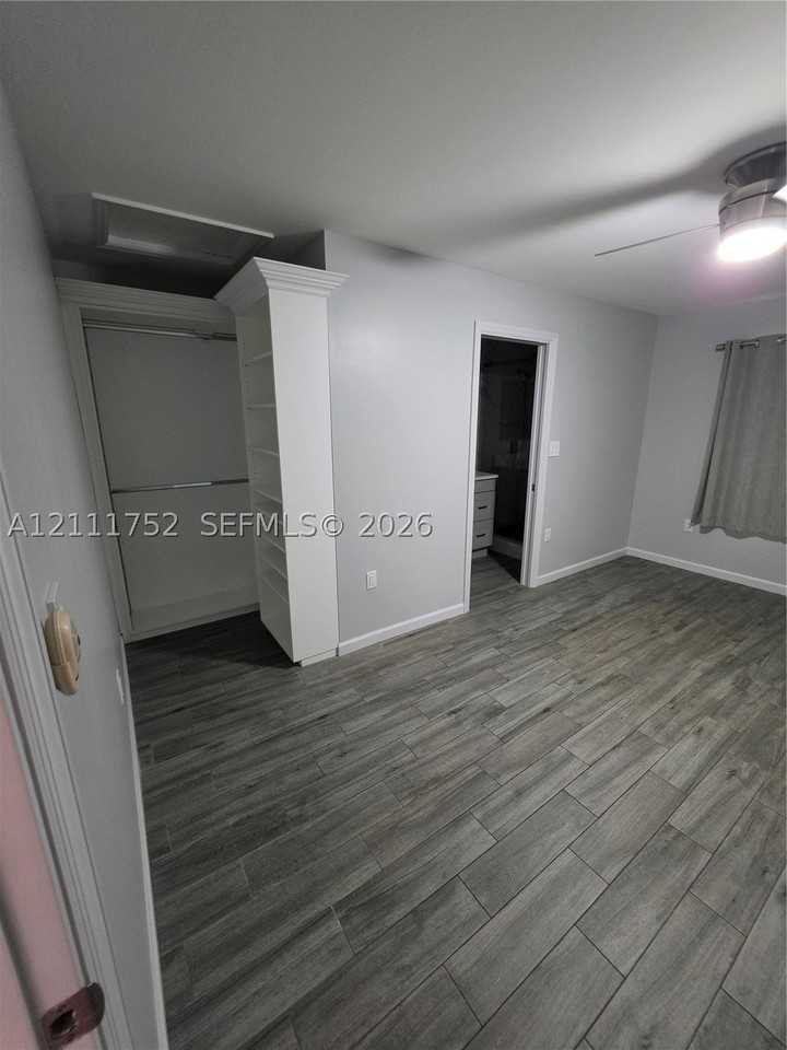 2901 Ne 11th Ter - Photo 5 of 14