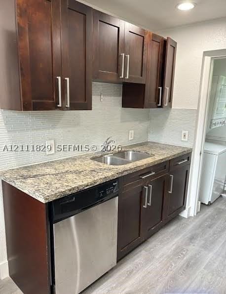8298 Nw 14th Pl - Photo 5 of 15