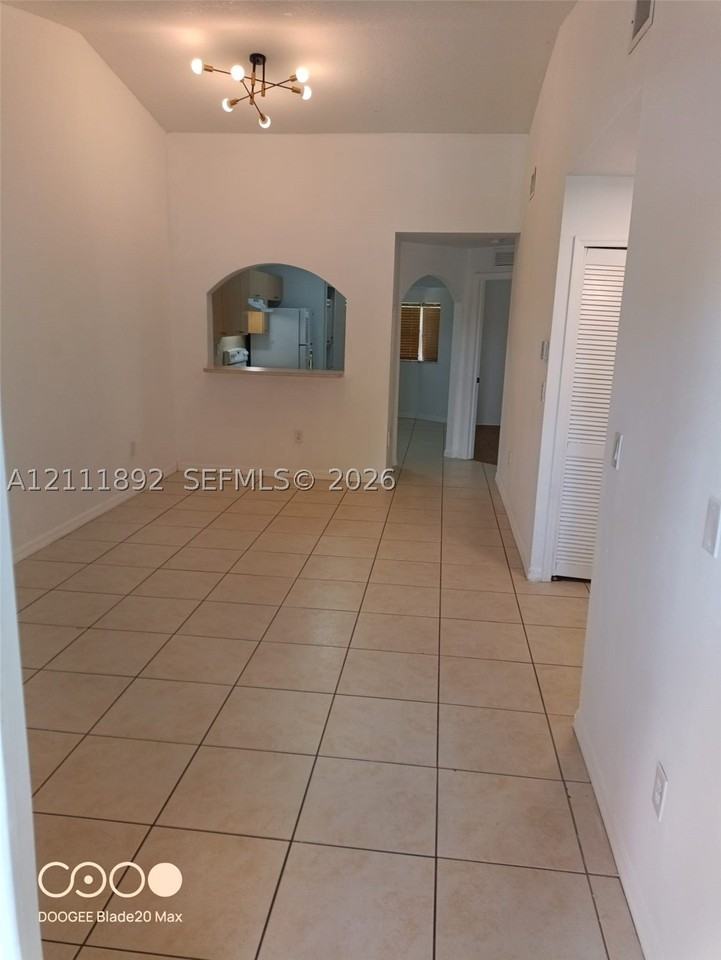 2910 Se 12th Rd #203-29 - Photo 2 of 10