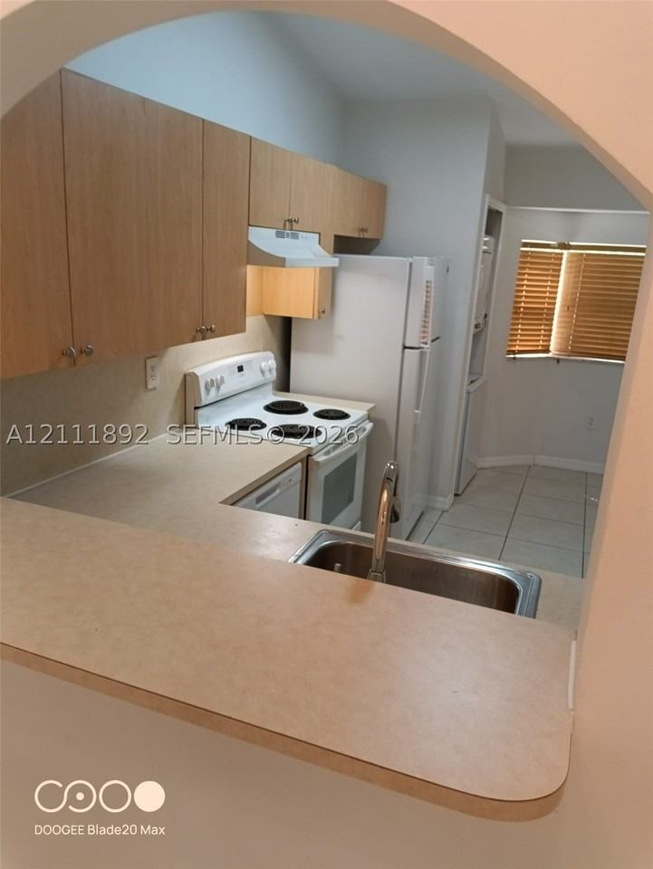 2910 Se 12th Rd #203-29 - Photo 3 of 10