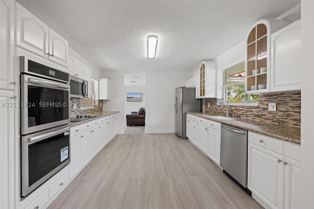 1254 Polk St - Photo 6 of 30