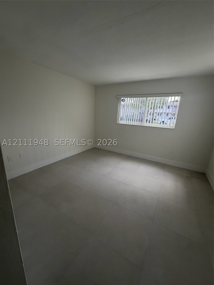 7430 Sw 82nd St #D105 - Photo 4 of 12
