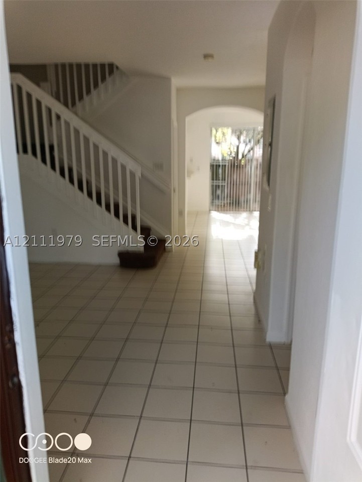 2526 Se 14th Ave #295 - Photo 2 of 9