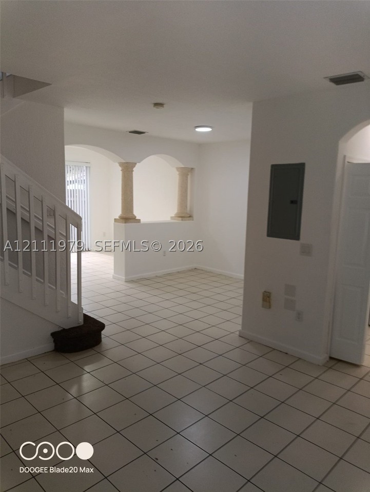 2526 Se 14th Ave #295 - Photo 4 of 9
