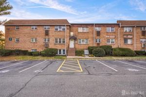 featured image of 25 College Dr
