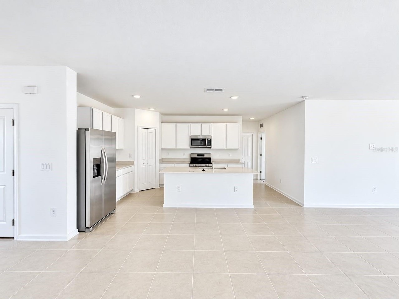 2142 CHRIS Drive - Photo 5 of 18