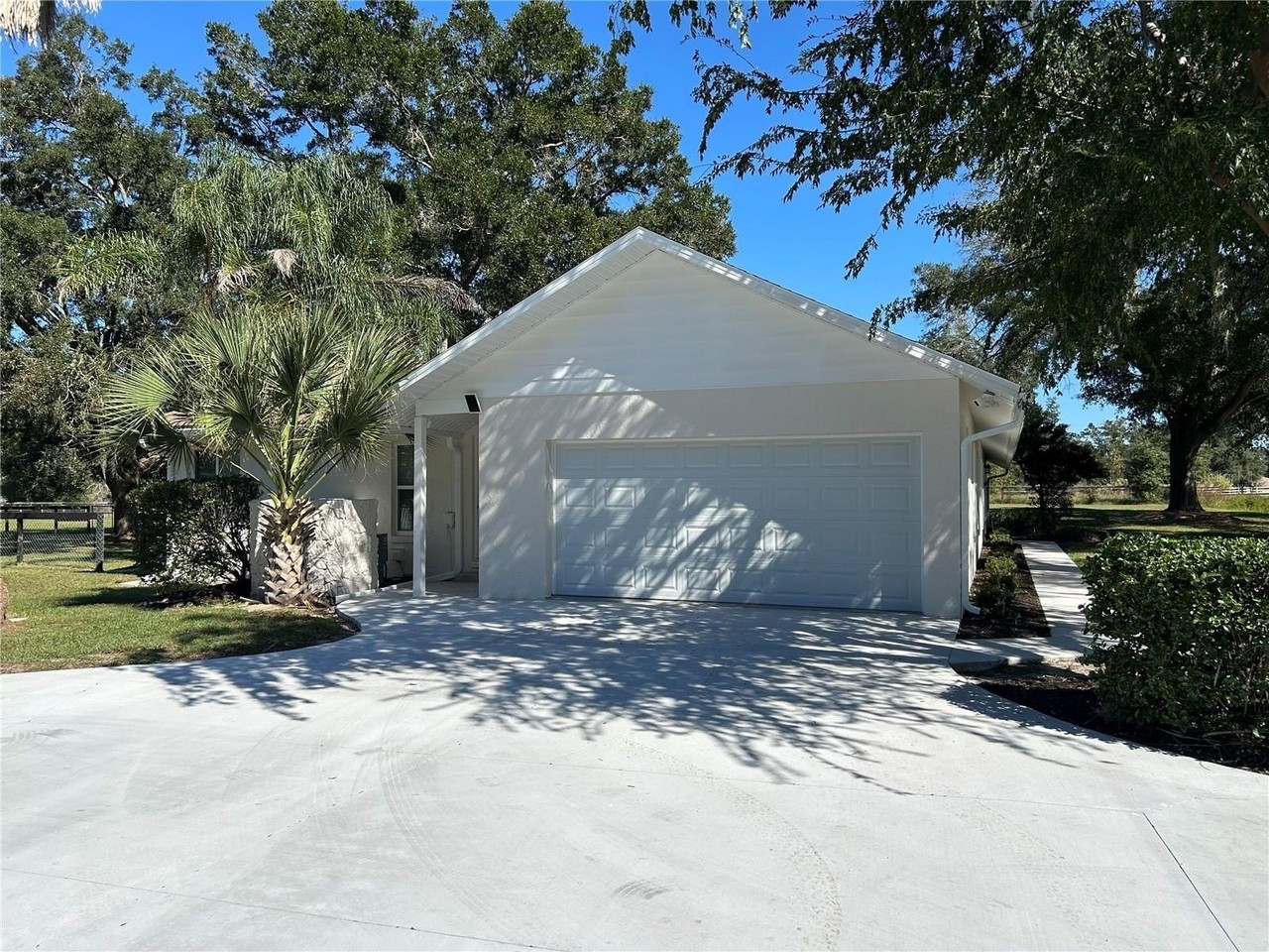 8321 Nw 2nd St - Photo 2 of 47