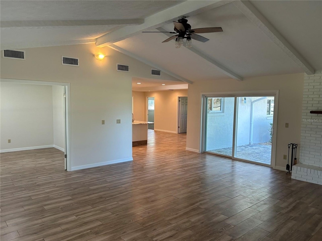8321 Nw 2nd St - Photo 5 of 47