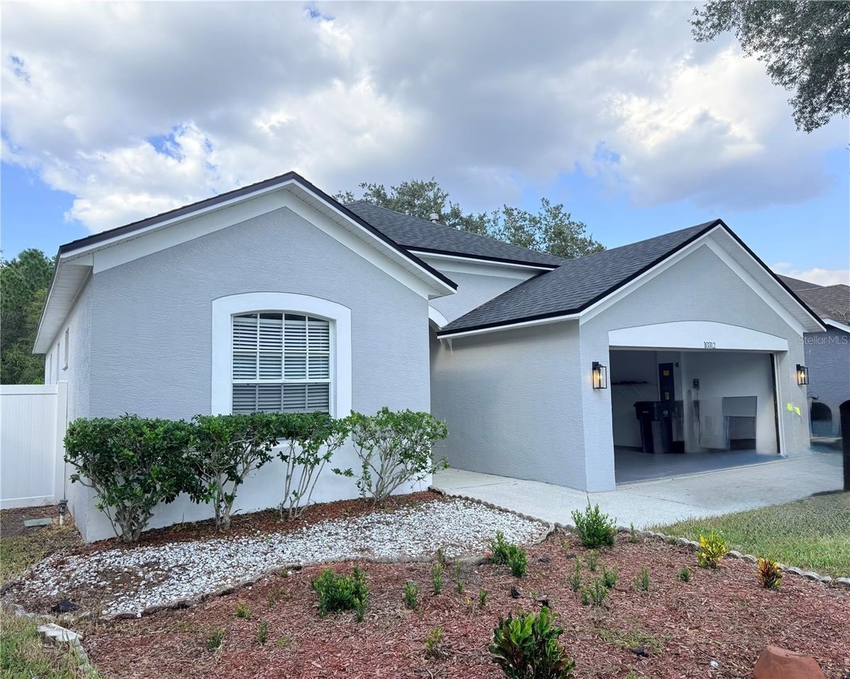 10312 Goldenbrook Way - Photo 2 of 34