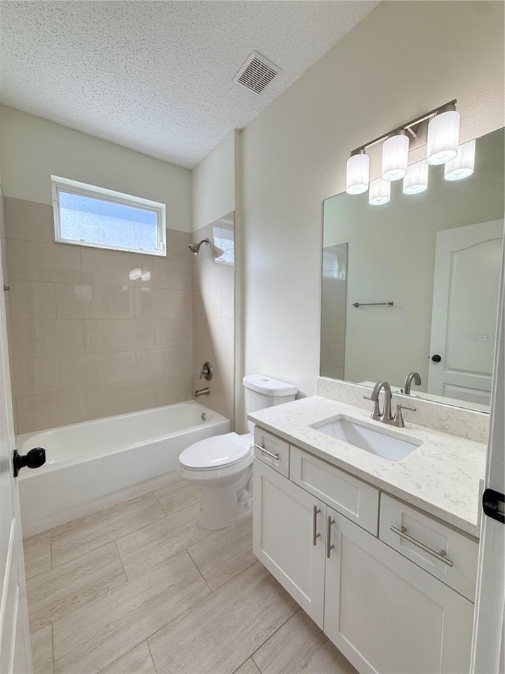 10312 Goldenbrook Way - Photo 5 of 34