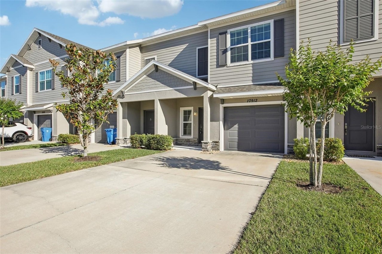 10912 Quickwater Ct - Photo 2 of 34