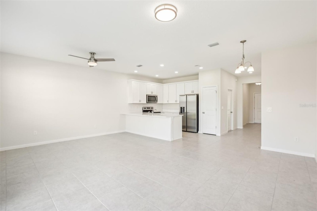 10912 Quickwater Ct - Photo 5 of 34