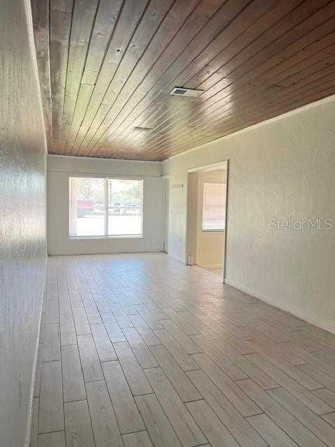 1905 N Kepler Rd - Photo 3 of 10