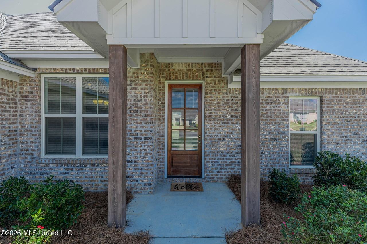 203 Silver Maple Pl - Photo 7 of 47