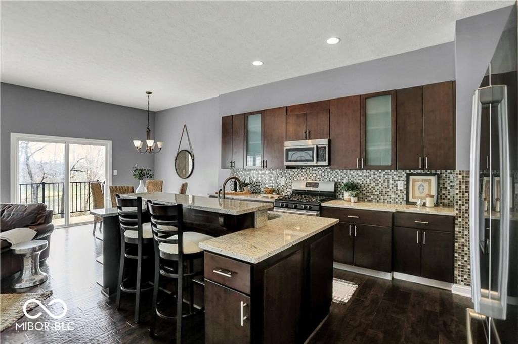 962 Brownstone Trce - Photo 3 of 18