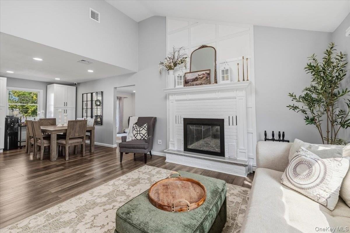 14 Sycamore Ave - Photo 7 of 38