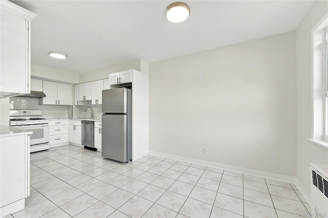 6152 219th St #2 - Photo 4 of 15