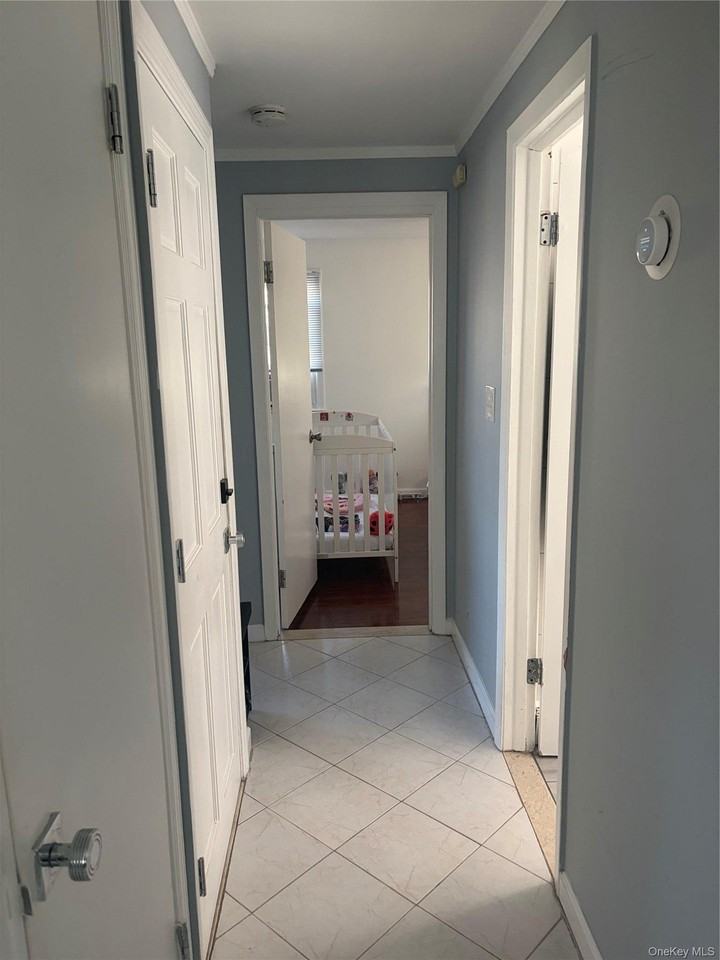 1217 Bernard St - Photo 6 of 6