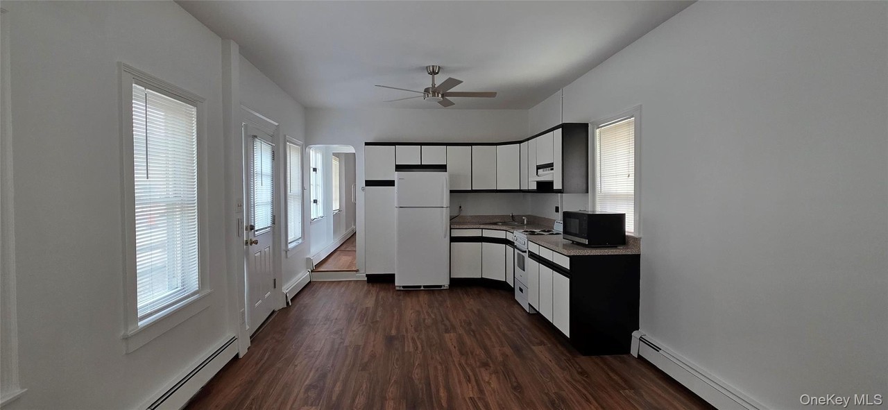 20 Hamilton Ave - Photo 6 of 10