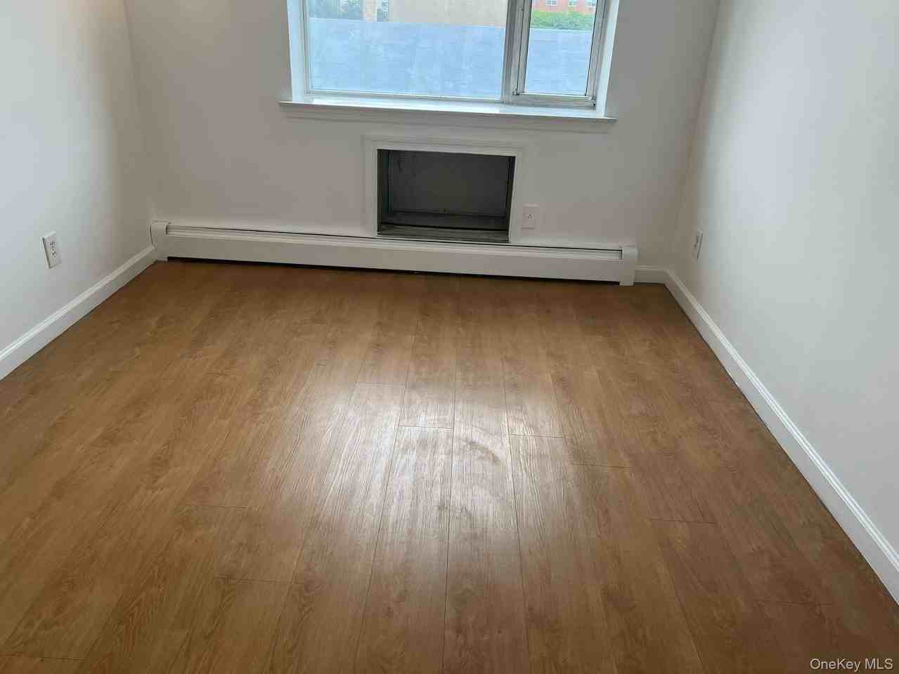 5505 98th St #4FL - Photo 5 of 7