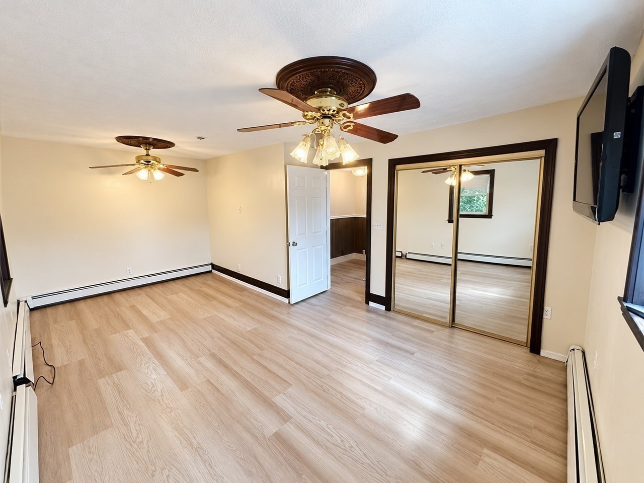 103 Sagamore St - Photo 6 of 10