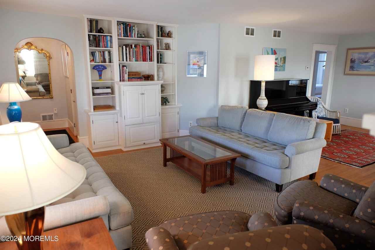 220 Lincoln Ave #1 - Photo 4 of 26