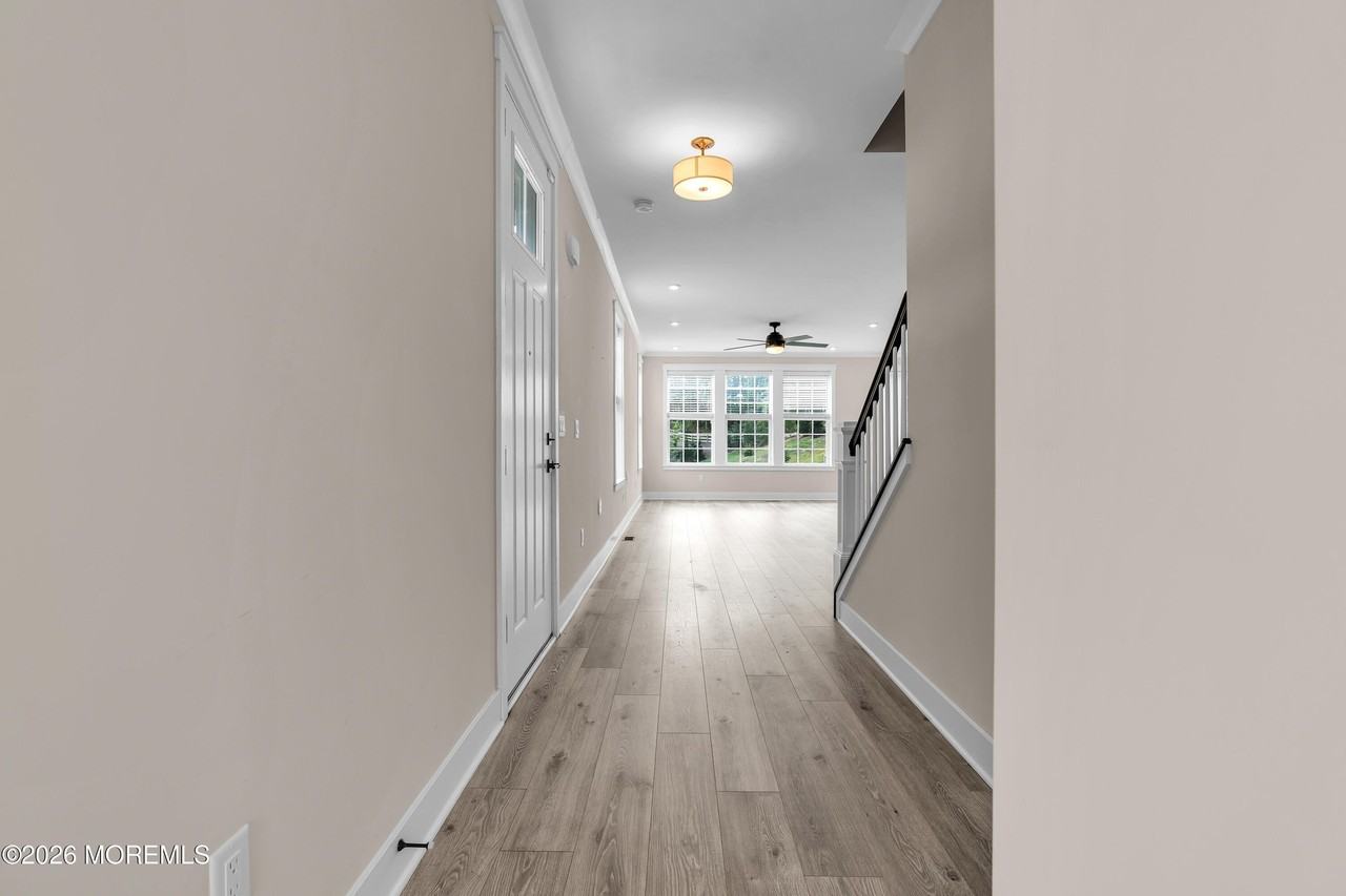 3443 Glen Oaks Ln - Photo 6 of 50