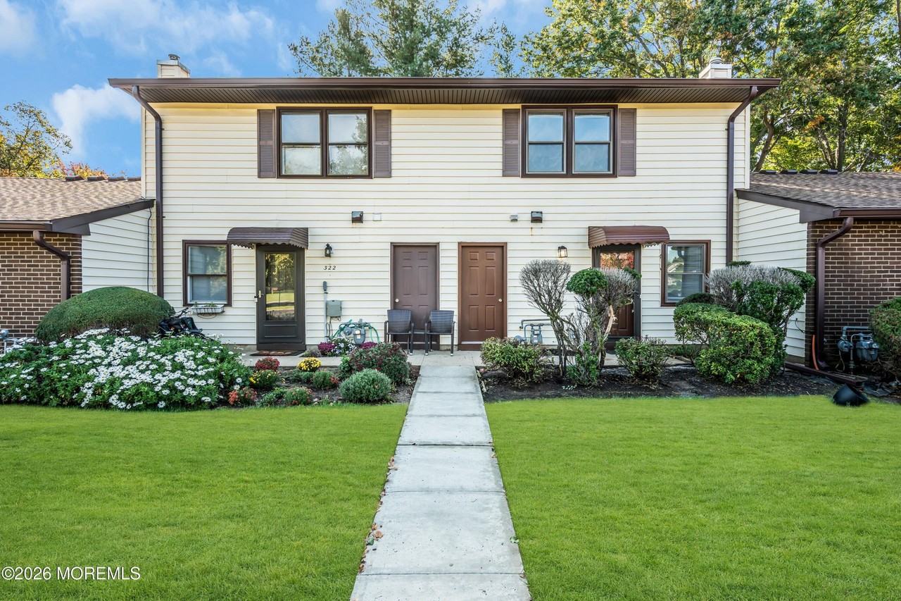 324 Crawford St - Photo 4 of 45