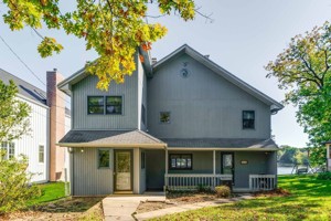 featured image of 42385 N Woodbine Ave