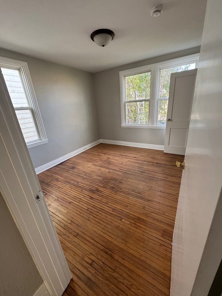 1320 Kinsey Ave - Photo 5 of 7
