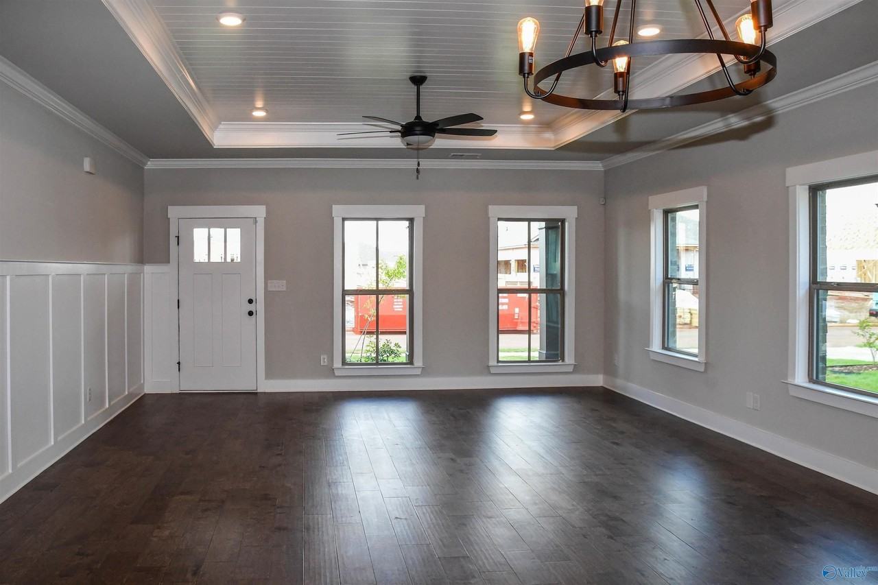 107 Lem Way - Photo 2 of 19