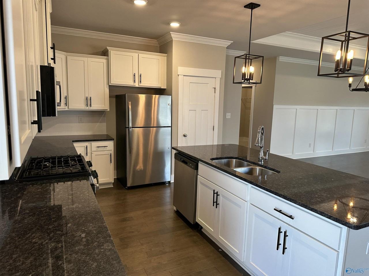107 Lem Way - Photo 4 of 19