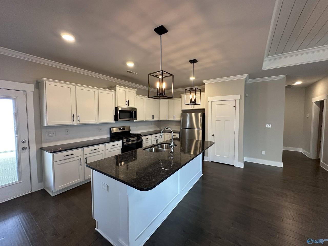 107 Lem Way - Photo 6 of 19