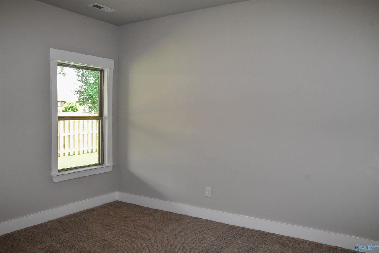 107 Lem Way - Photo 7 of 19