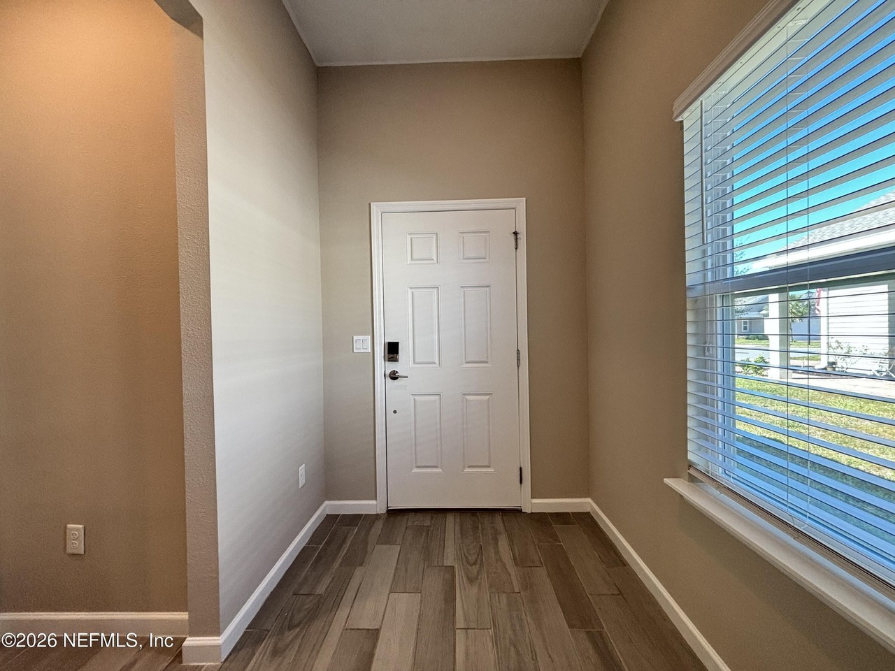 7361 Hilladale Creek Ln - Photo 3 of 43