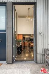 615 Hampton Dr #C102 - Photo 7 of 8