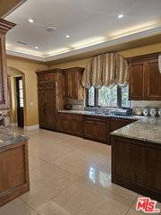 620 Lorna Ln - Photo 3 of 8